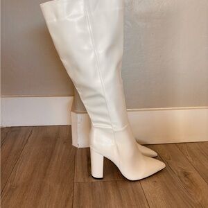 Chic Over the Knee White Boots